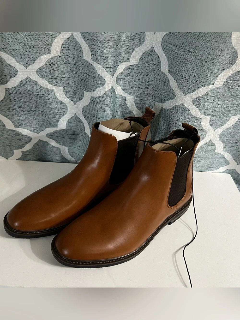 Kenneth Cole Reaction brown shoe boot with box